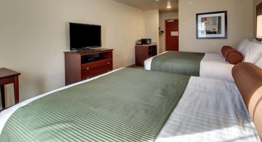 Cobblestone Inn & Suites - Lakin Εξωτερικό φωτογραφία
