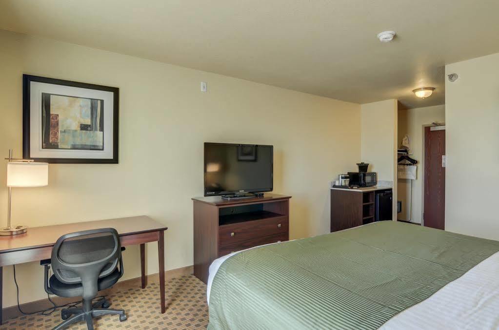 Cobblestone Inn & Suites - Lakin Εξωτερικό φωτογραφία